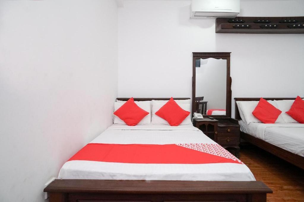 Shirantha Hotel Galle Esterno foto