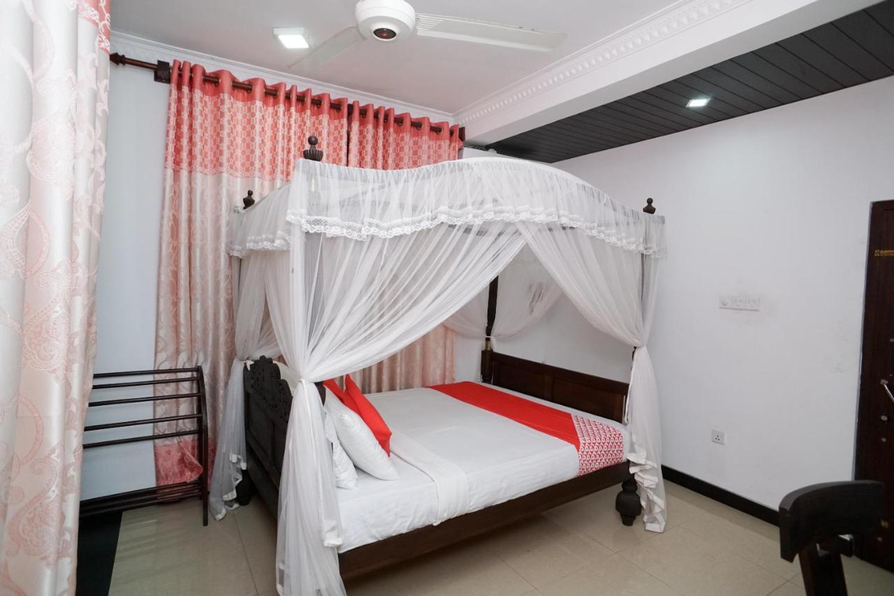 Shirantha Hotel Galle Esterno foto